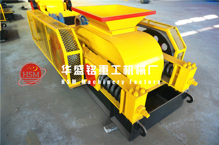 雙齒輥破碎機(jī)現(xiàn)場(chǎng)圖片