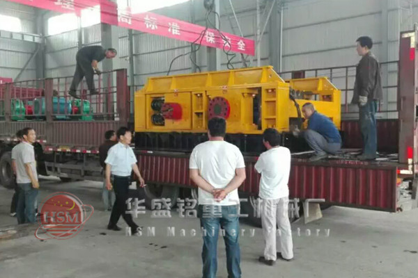 大型對(duì)輥破碎機(jī)哪個(gè)地區(qū)價(jià)格優(yōu)惠